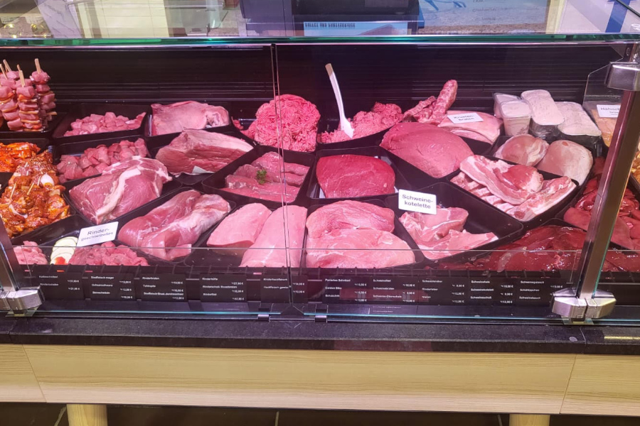 rewe-sabo-biberach-Frischetheke Frischetheke im Supermarkt